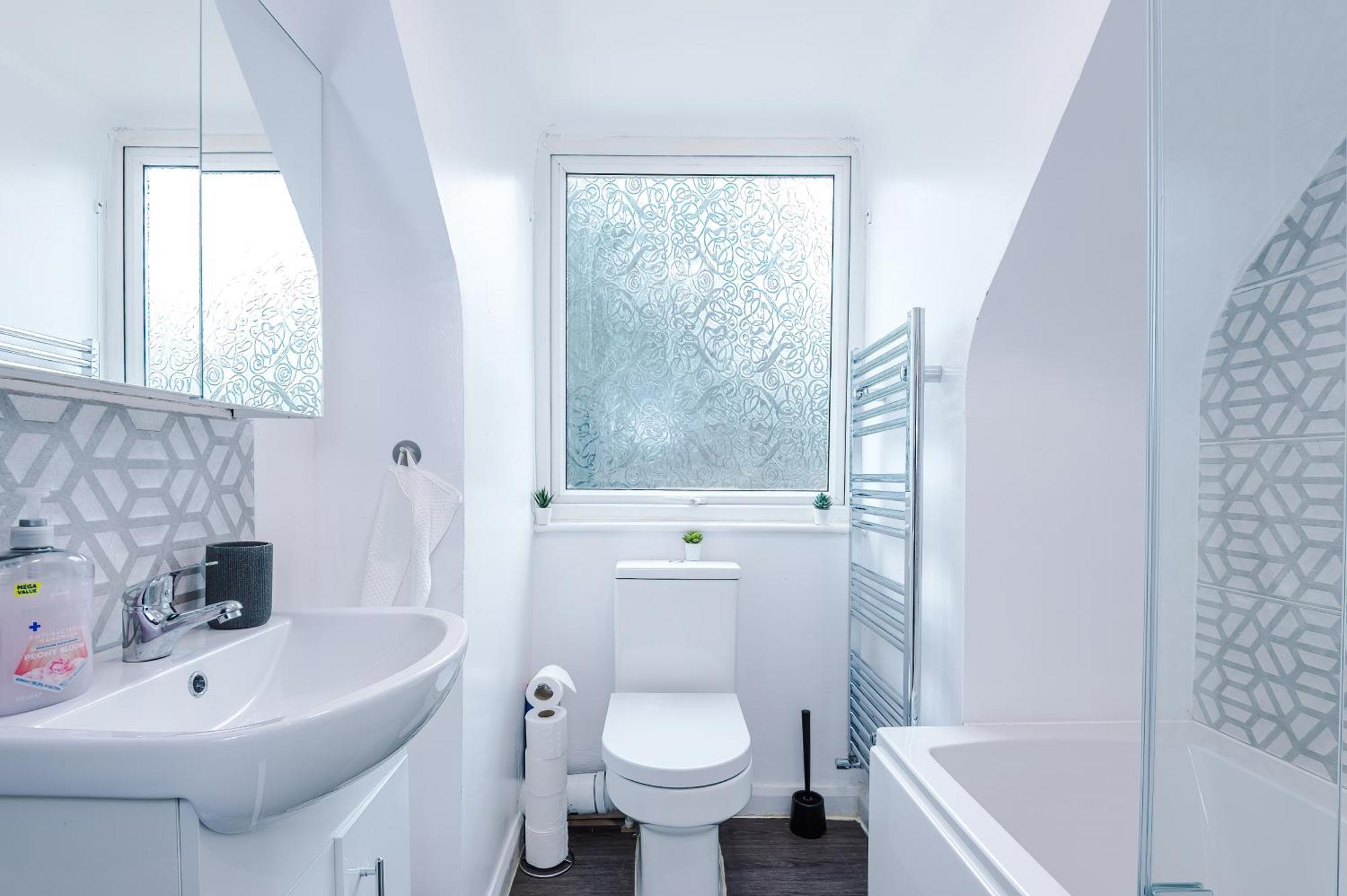 Comfort Place - 3 Bedroom House In Chester - Sleeps 6 Esterno foto